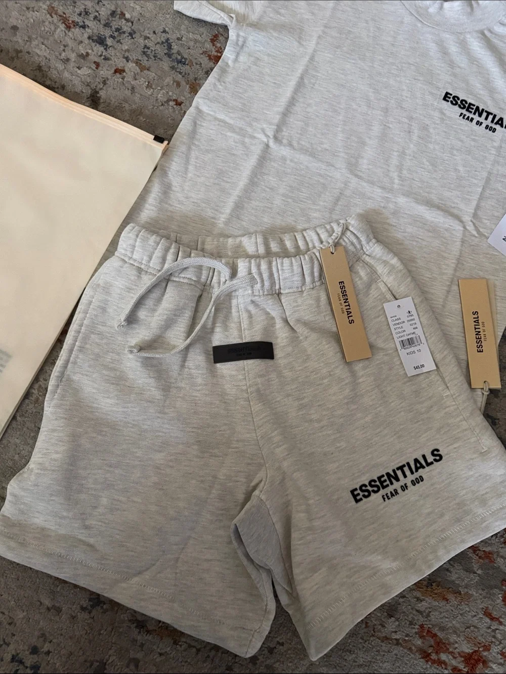 ESSENTIALS Fear of God Ligth Oat Tee & Shorts Set for KIDS Size 10